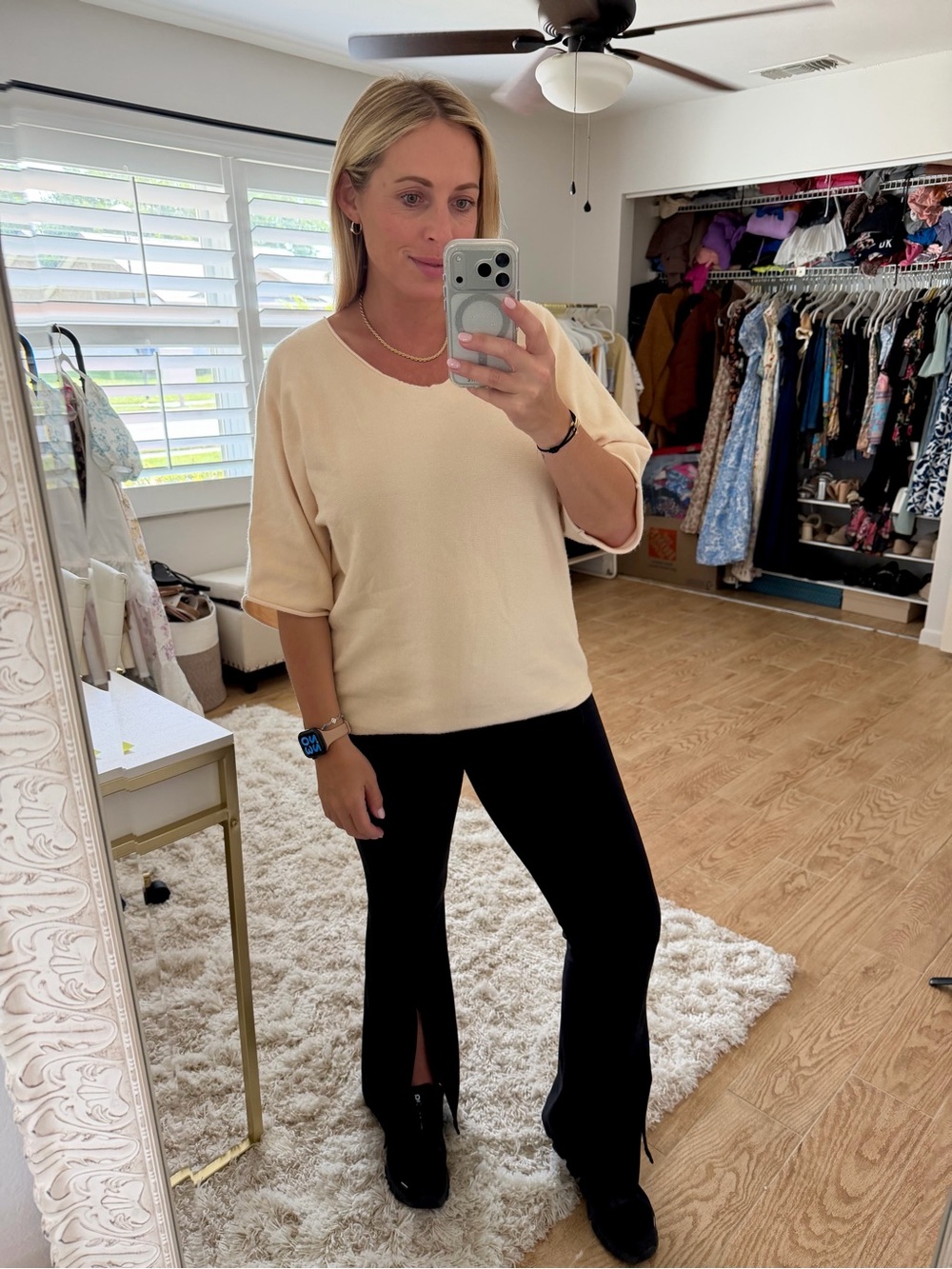 V-Neck Short Sleeve Knit Top - Cream